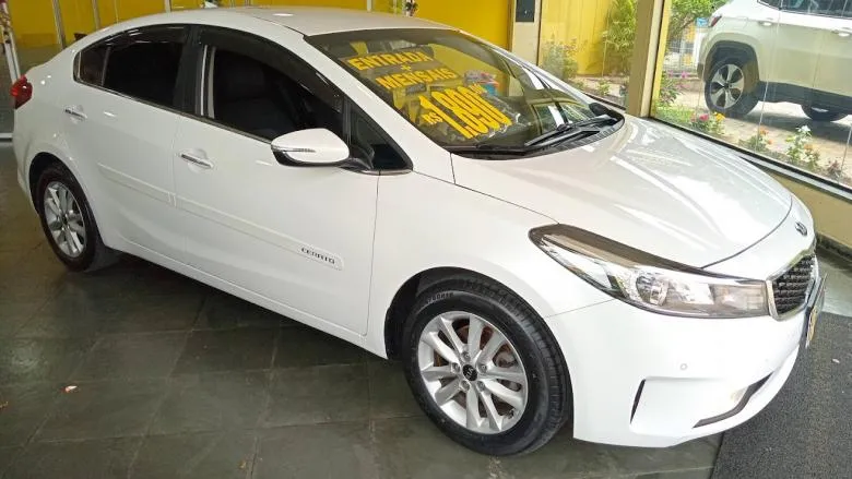 Kia Motors - CERATO 1.6 FLEX AUTOMATICO