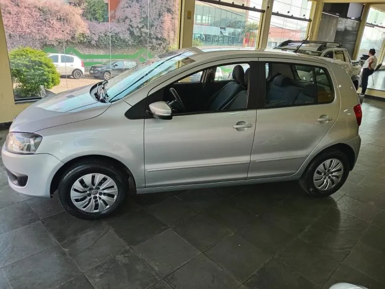 VW - VolksWagen - FOX 1.0 BLUEM. GII