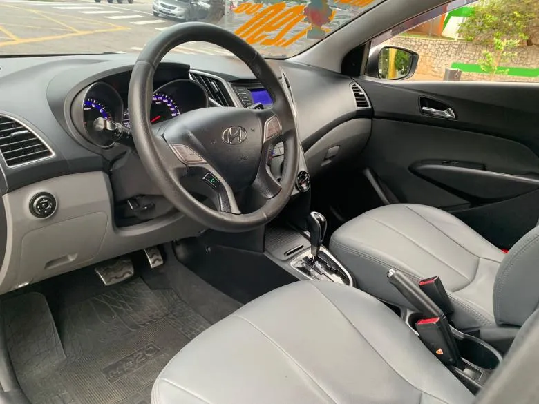 Hyundai - HB20X PREMIUM