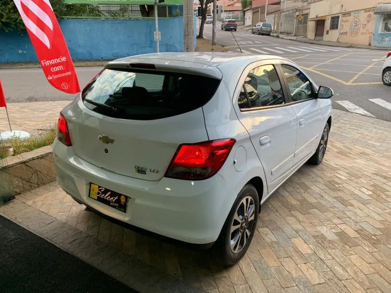 GM - Chevrolet - ONIX LTZ 1.4 FLEX AUTO