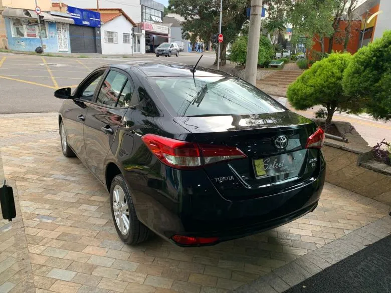 Toyota - YARIS SEDAN XL 1.5 AUT